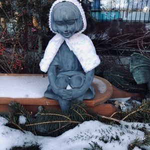 Meet your Posher, Monica